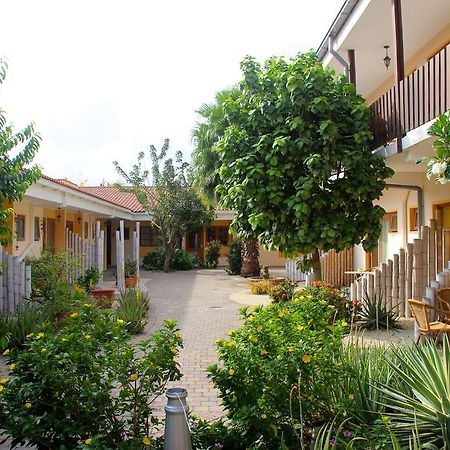 Camacuri Apartments Oranjestad Dış mekan fotoğraf